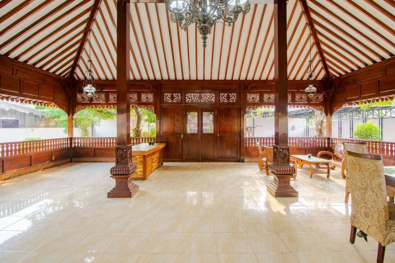 Oyo 1473 Omah Tentrem Syariah Melati Экстерьер фото