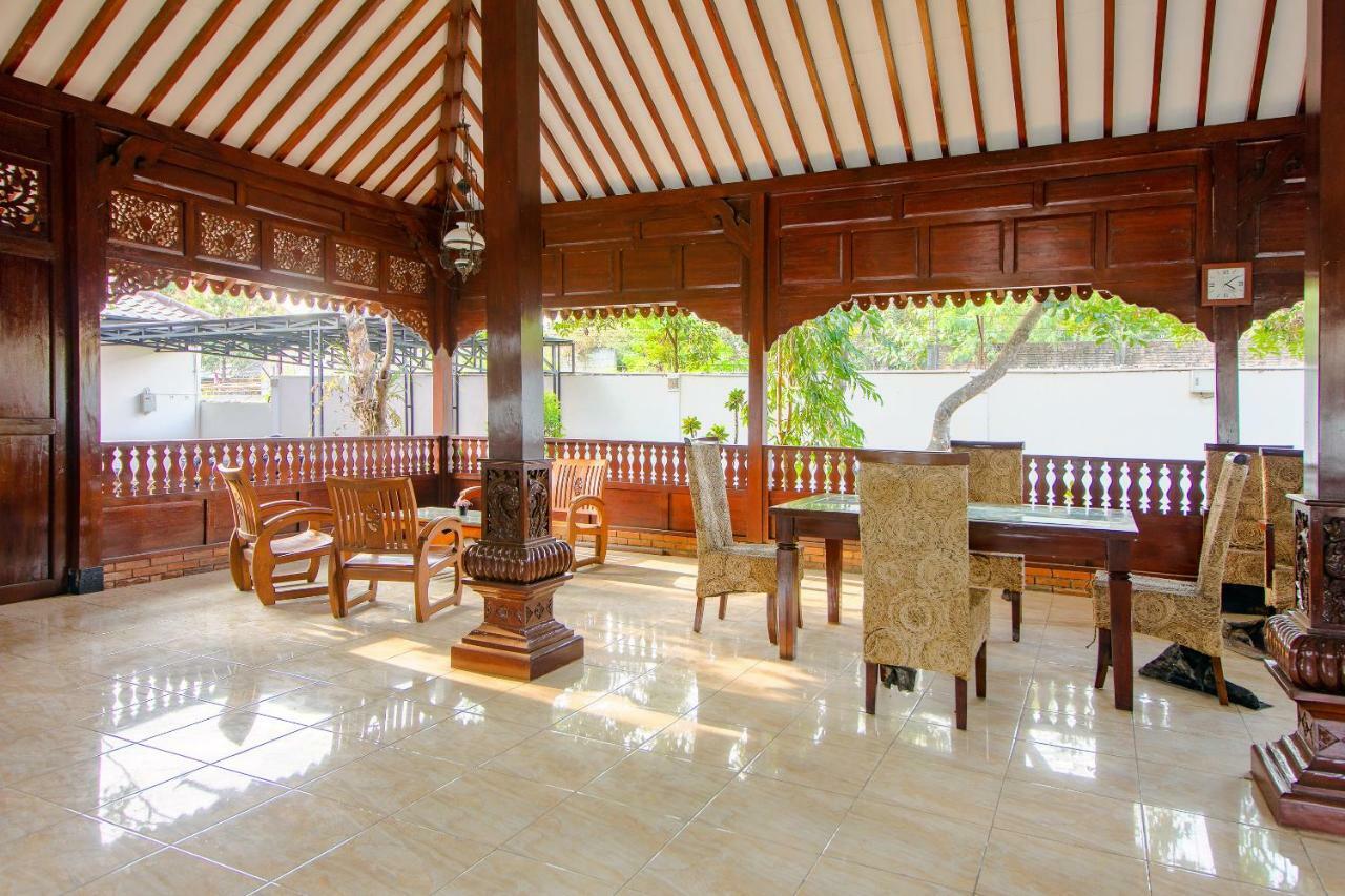 Oyo 1473 Omah Tentrem Syariah Melati Экстерьер фото